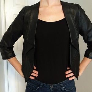 Short leather 3/4 jacket.